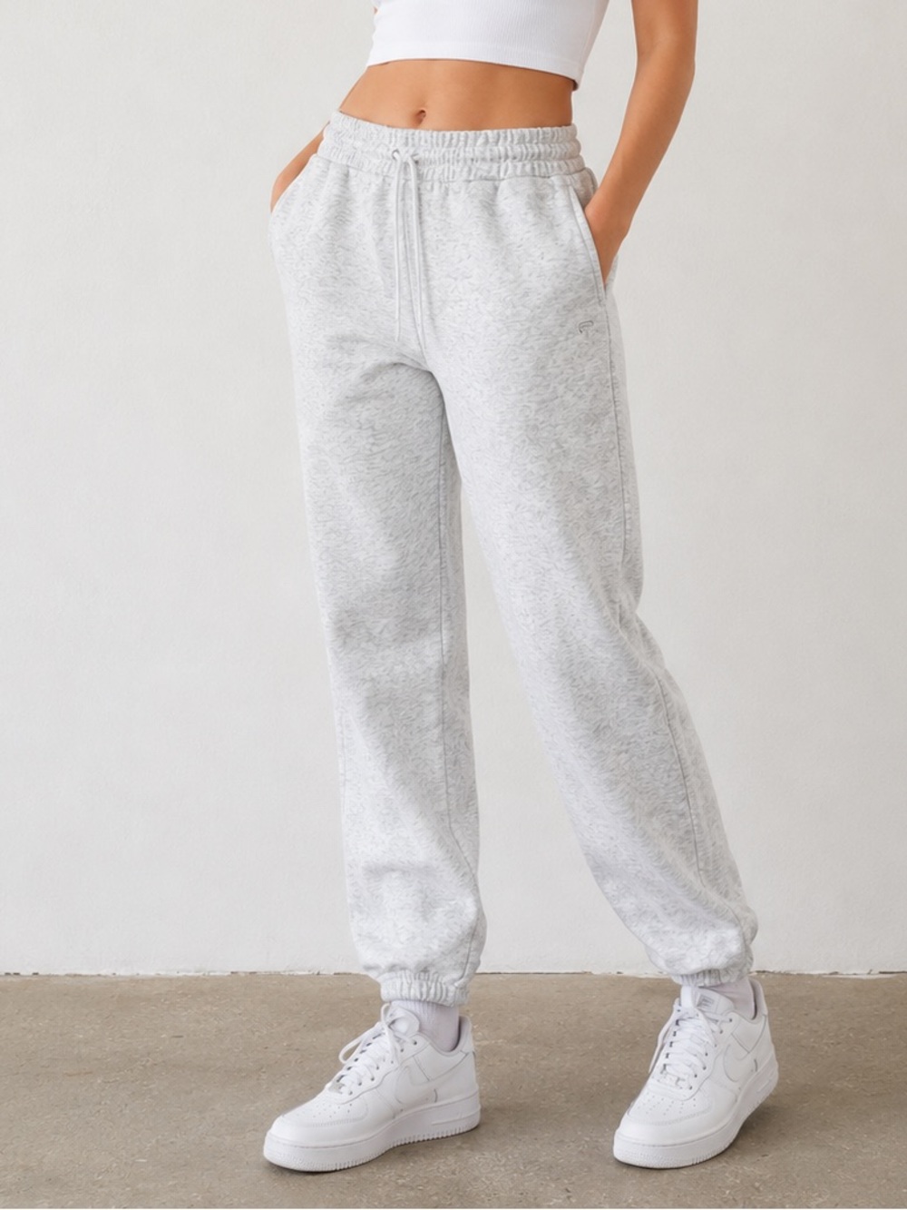 Fabletics Women’s L Light Heather Gray Drawstring Jogger Sweatpants Loungewear